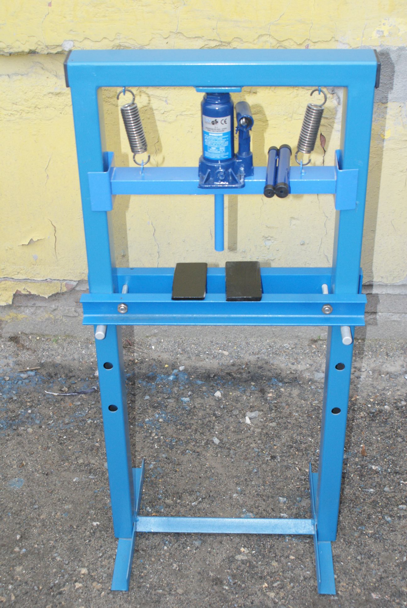 Хидравлична преса за избиване и набиване 2 тона с крик armen-group